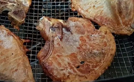 Bisteca de porco na air fryer