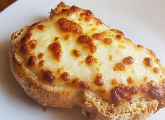 Pão com requeijão na air fryer