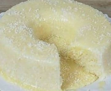Bolo de tapioca cremoso