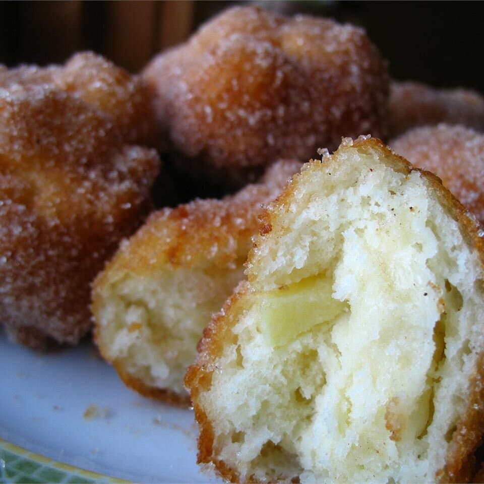 Bolinhos de maçã fritos