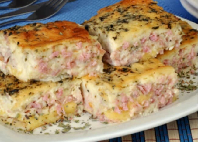 Torta de presunto e queijo de liquidificador