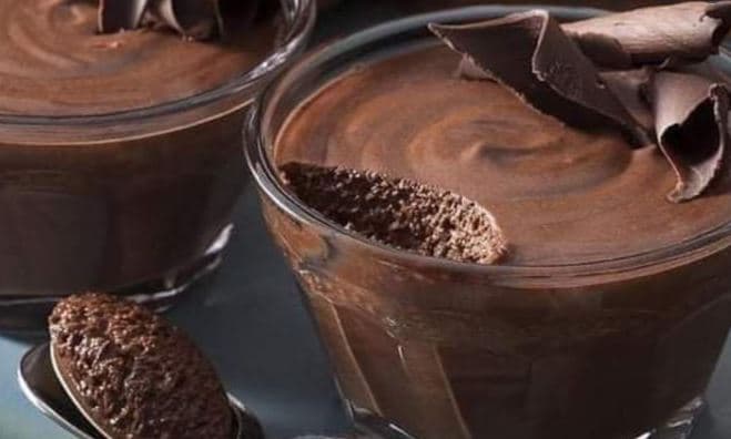 Mousse de chocolate meio amargo