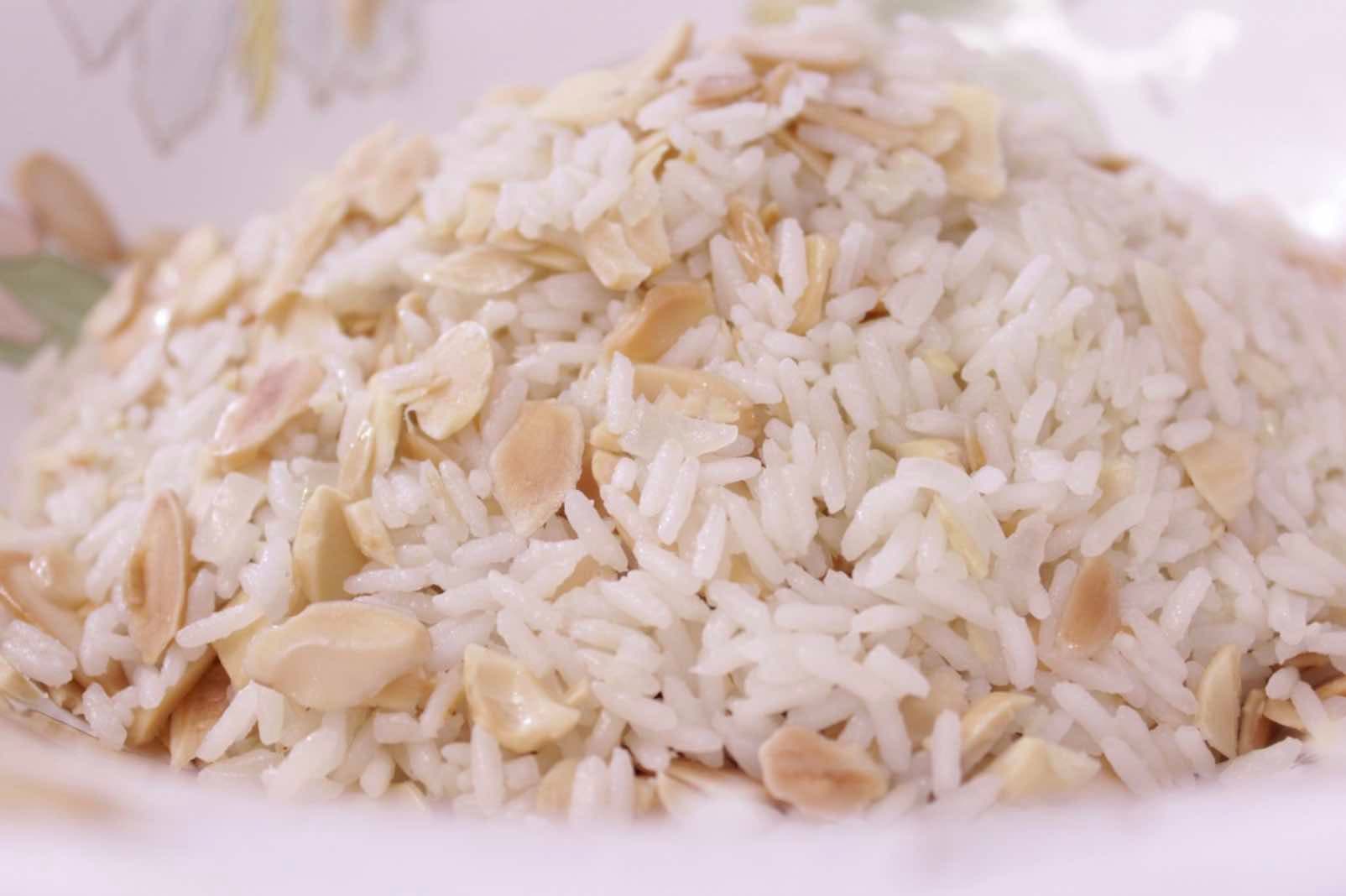 Arroz com amêndoas